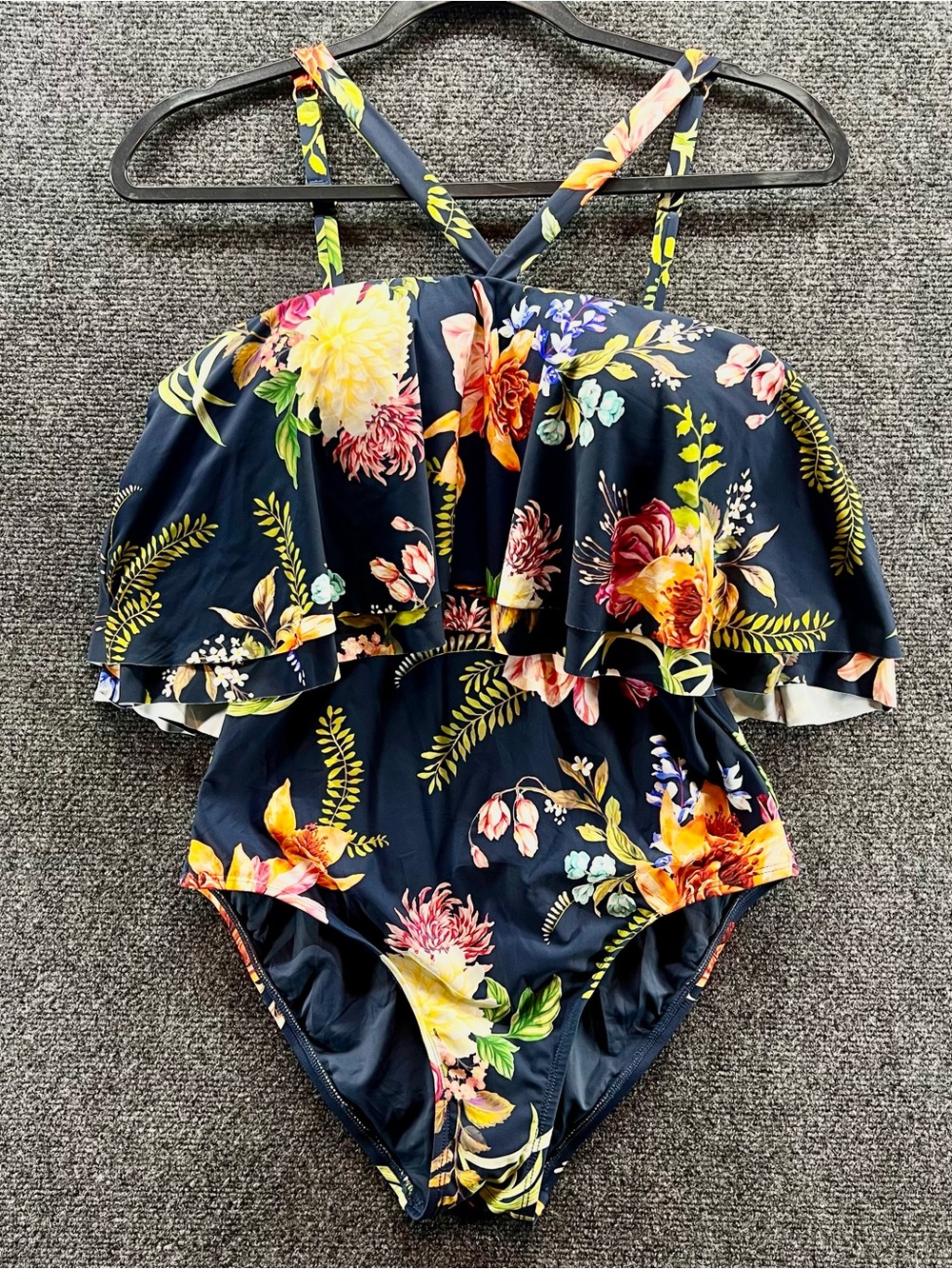 Jantzen Clair Ruffle Adjustable Halter One-Piece Swimsuit Sz 10 Floral Print